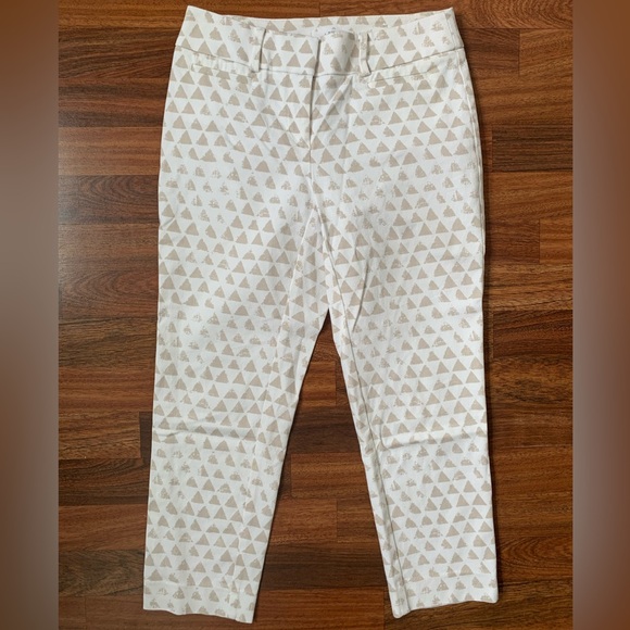 Ann Taylor LOFT Women's Julie Fit Cropped Cream / Beige Triangles Pants Size 0P - Picture 1 of 5